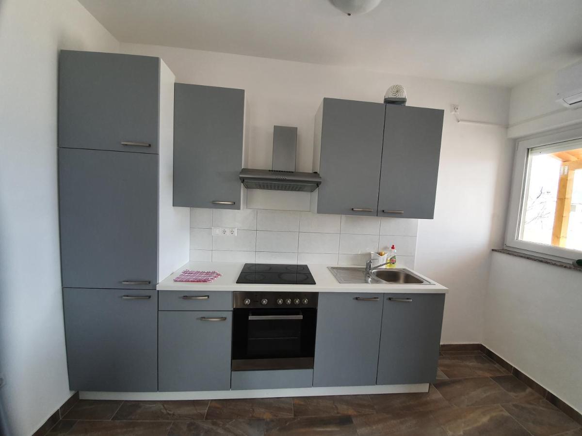 Apartments Ljubic Pag Town Eksteriør bilde