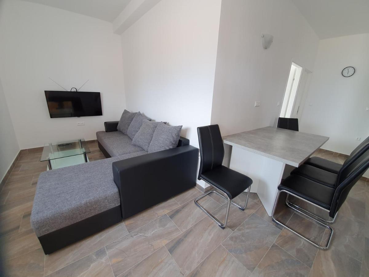 Apartments Ljubic Pag Town Eksteriør bilde