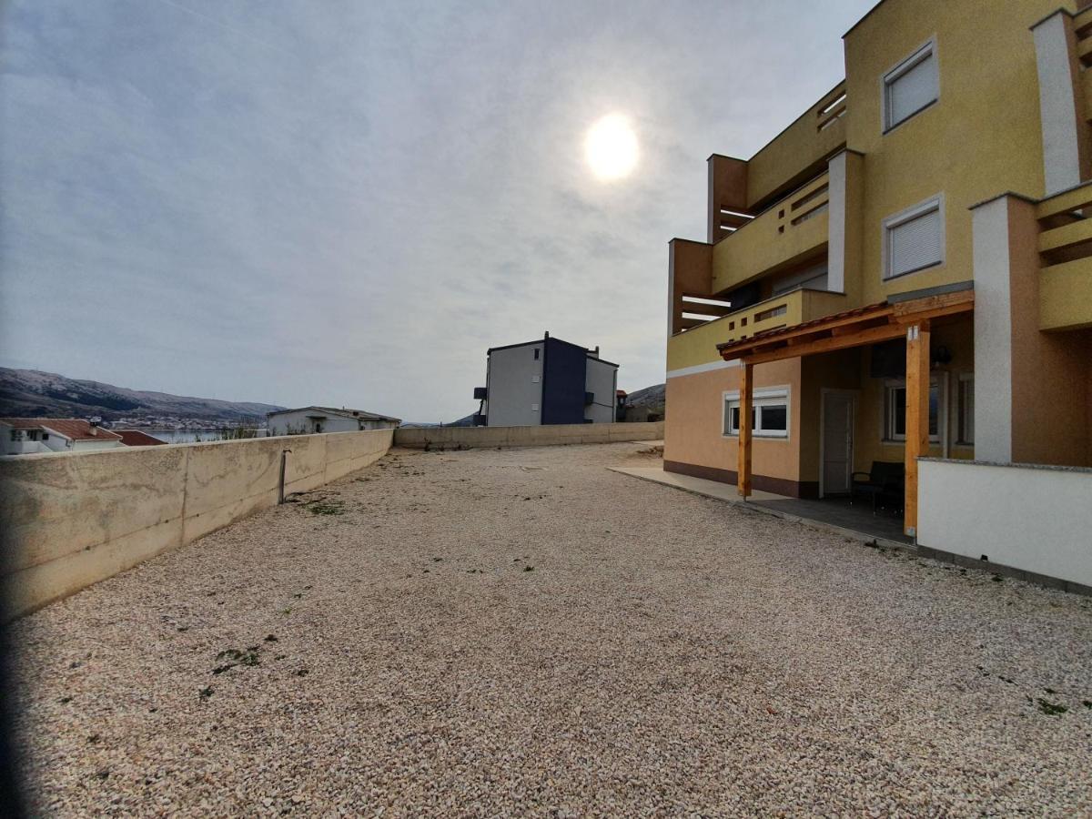 Apartments Ljubic Pag Town Eksteriør bilde
