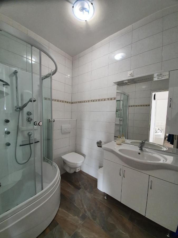 Apartments Ljubic Pag Town Eksteriør bilde